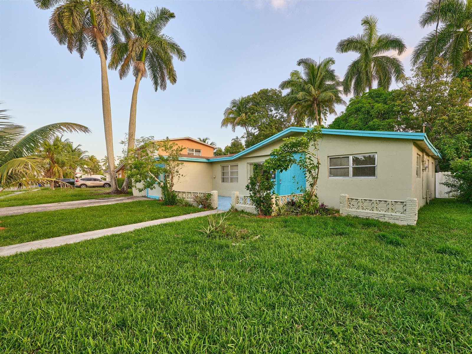 3515 NW 40th Street, Lauderdale Lakes FL 33309 photo 2