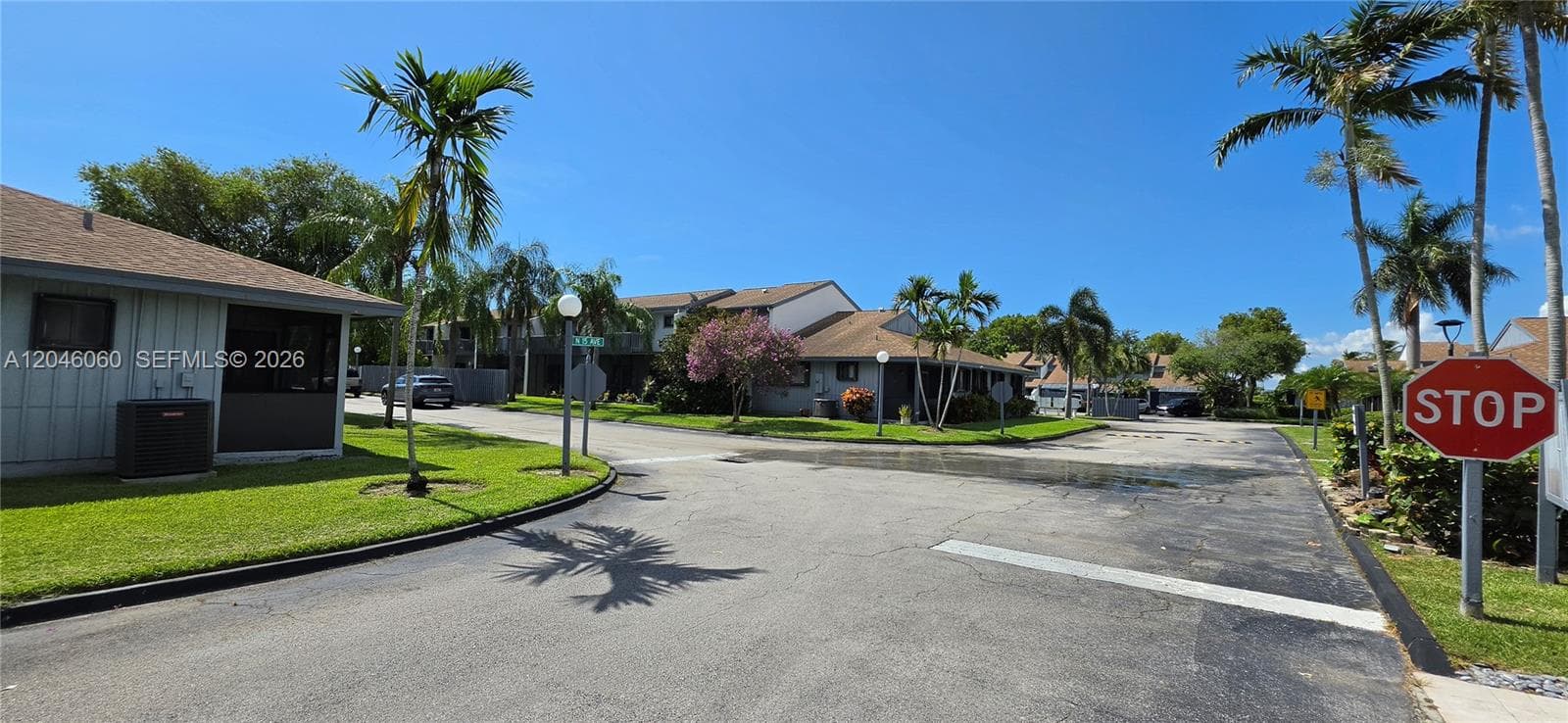 1652 N 14th Ter # 1652, Hollywood FL 33020 photo 4