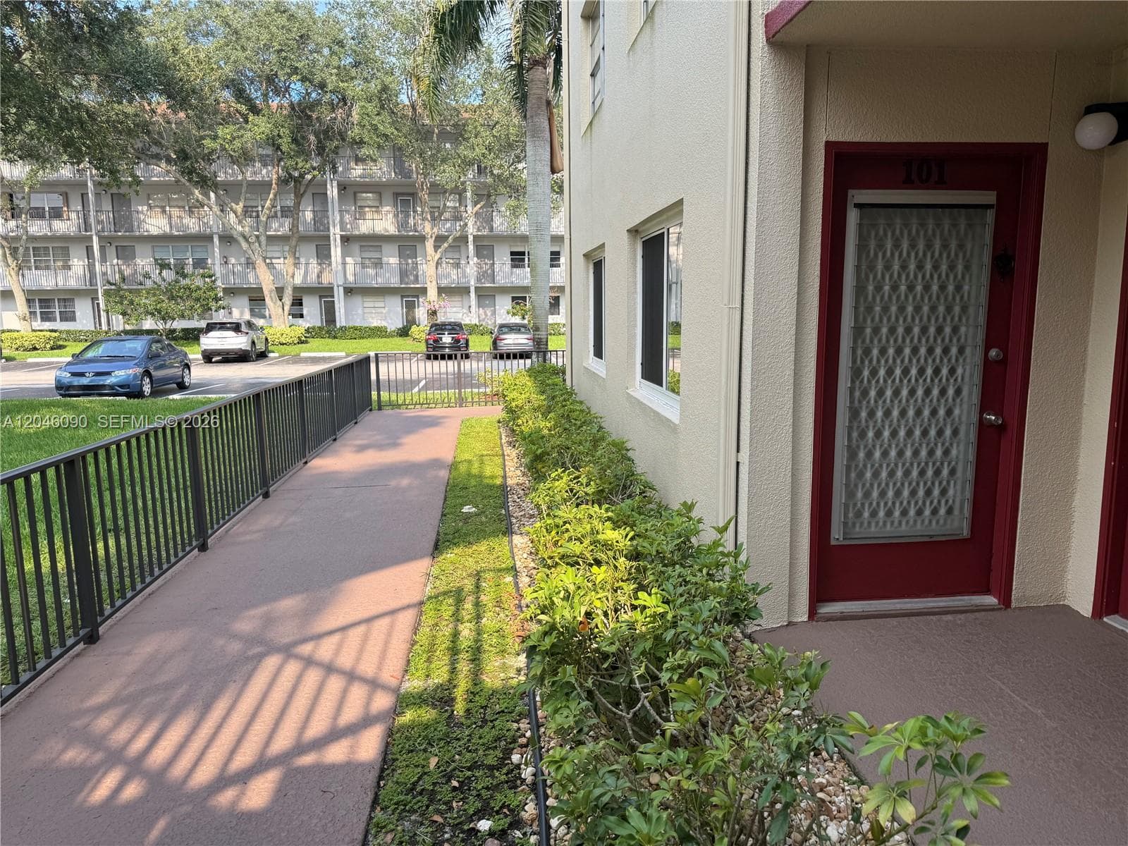 100 SW 132nd Way # 101K, Pembroke Pines FL 33027 photo 2