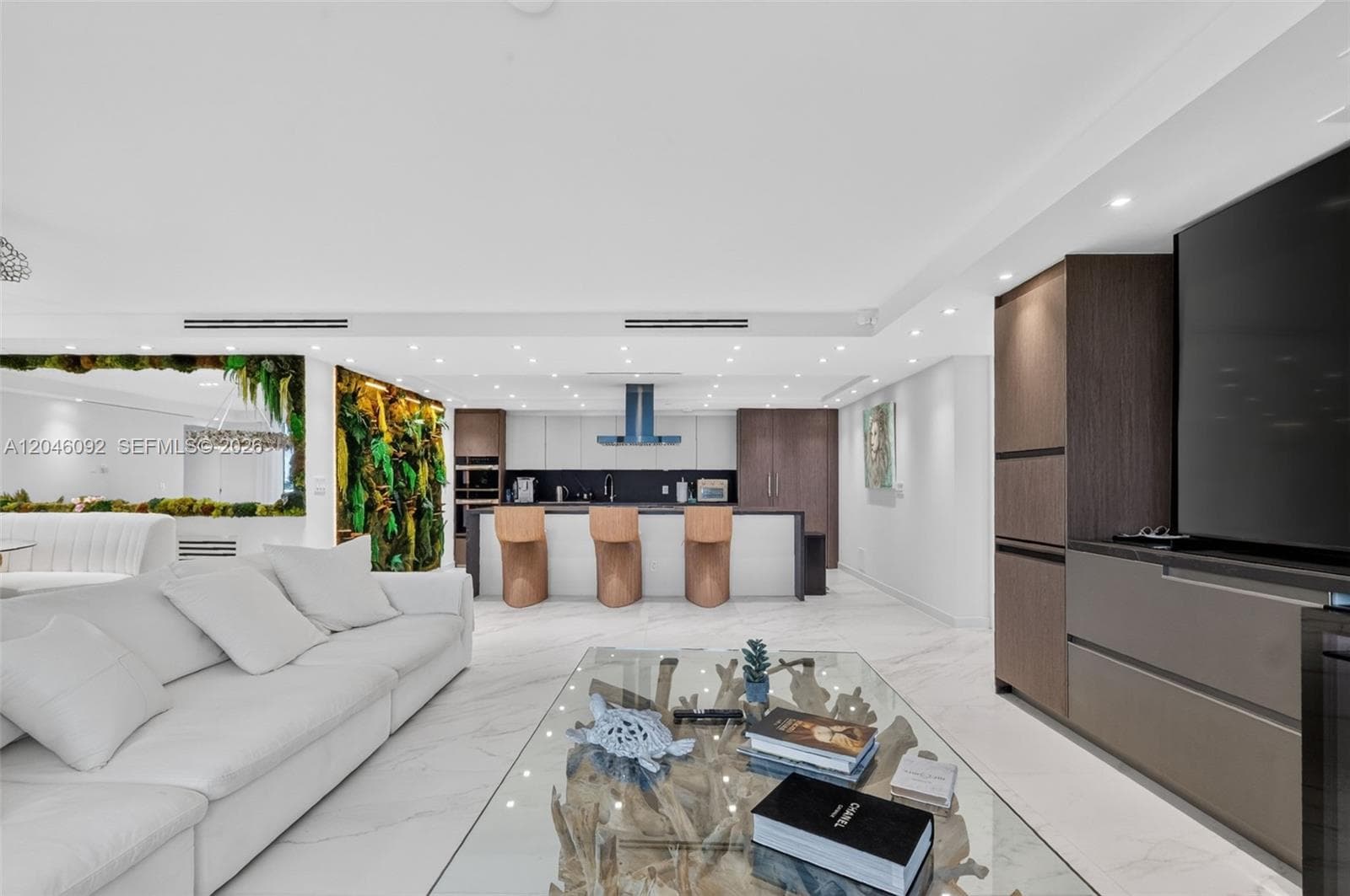 2301 Collins Ave # 443, Miami Beach FL 33139 photo 2