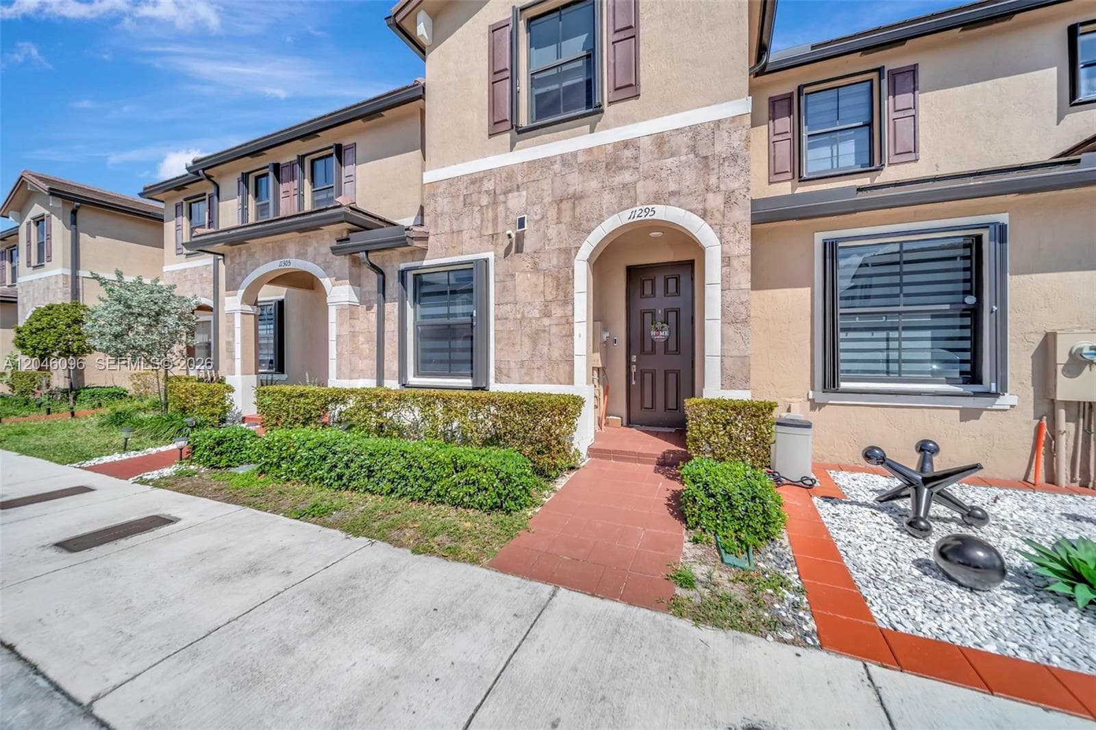 11295 W 34th Way, Hialeah FL 33018 photo 3