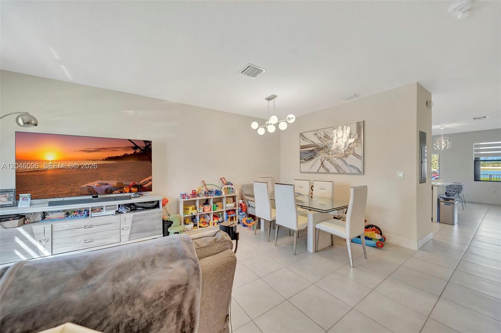 11295 W 34th Way, Hialeah FL 33018 photo 5