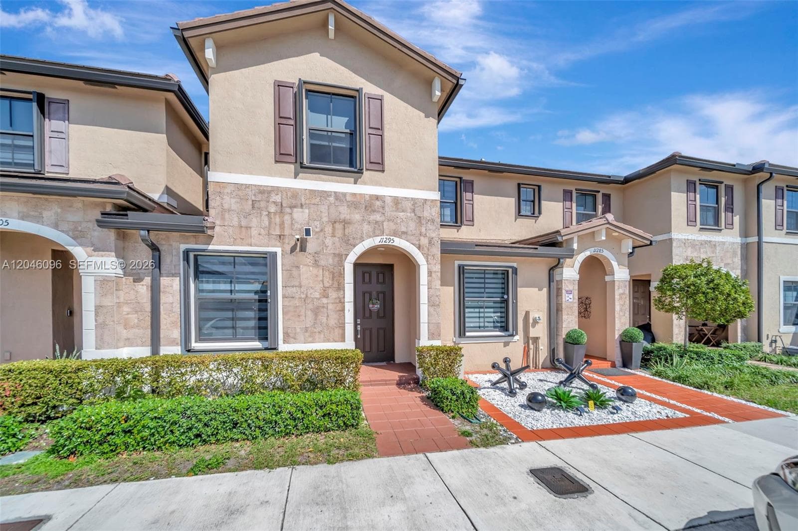 11295 W 34th Way, Hialeah FL 33018 photo 4