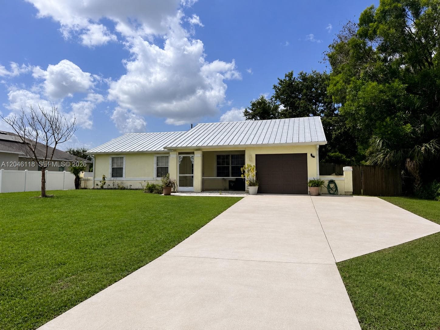 5411 NW Consumer Ave, Port St. Lucie FL 34983