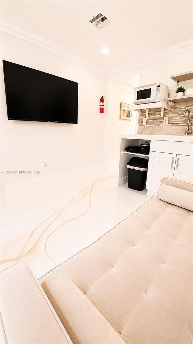 1028 S 62nd Ave # B, Hollywood FL 33023 photo 3