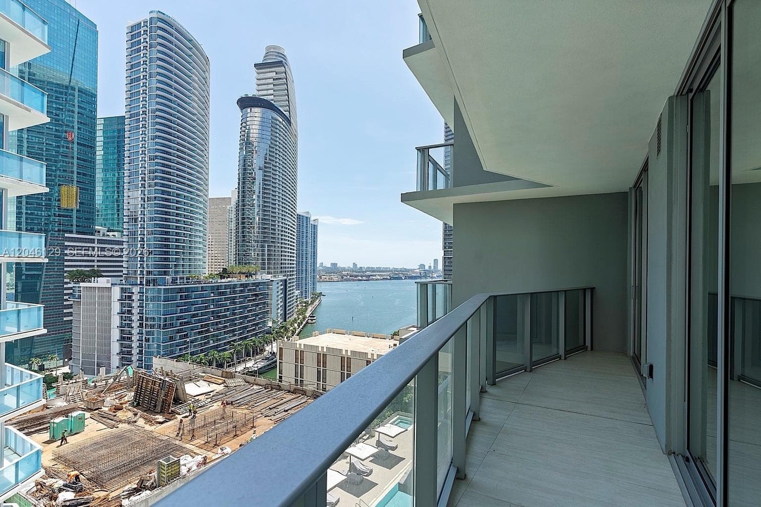 77 SE 5th St. # 1905, Miami FL 33131 photo 3