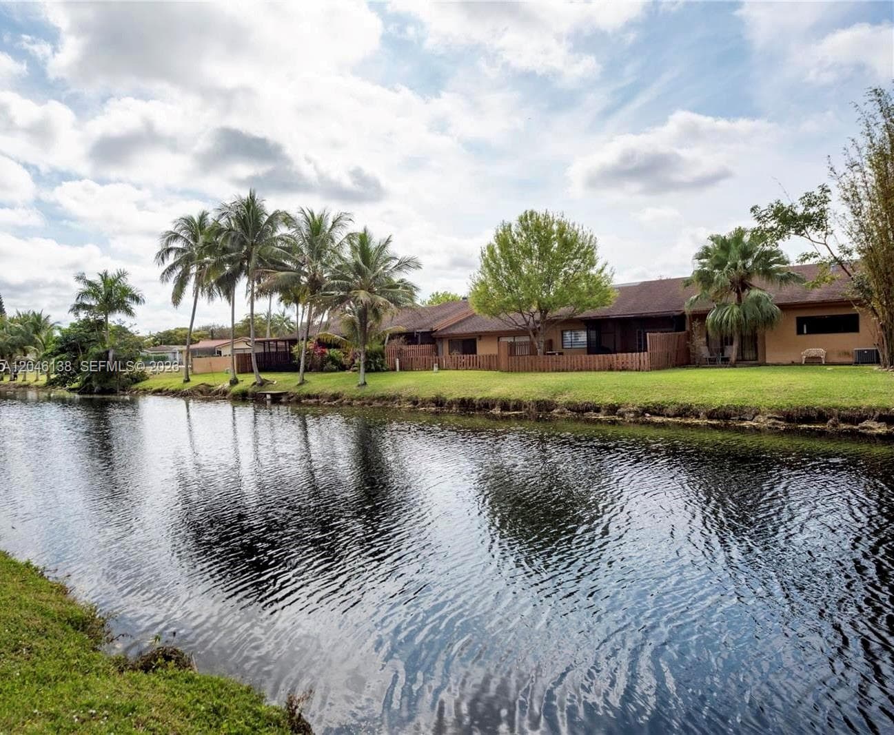 7924 NW 10th St, Plantation FL 33322 photo 4