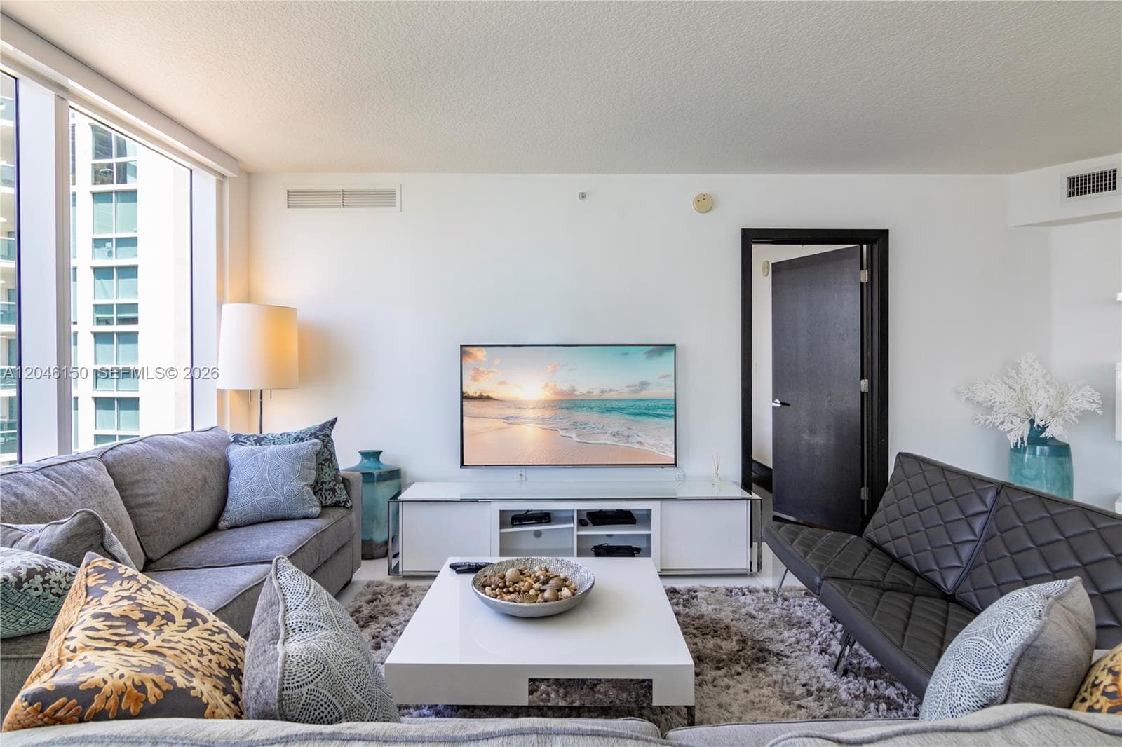 150 Sunny Isles Blvd # 1-1604, Sunny Isles Beach FL 33160 photo 2
