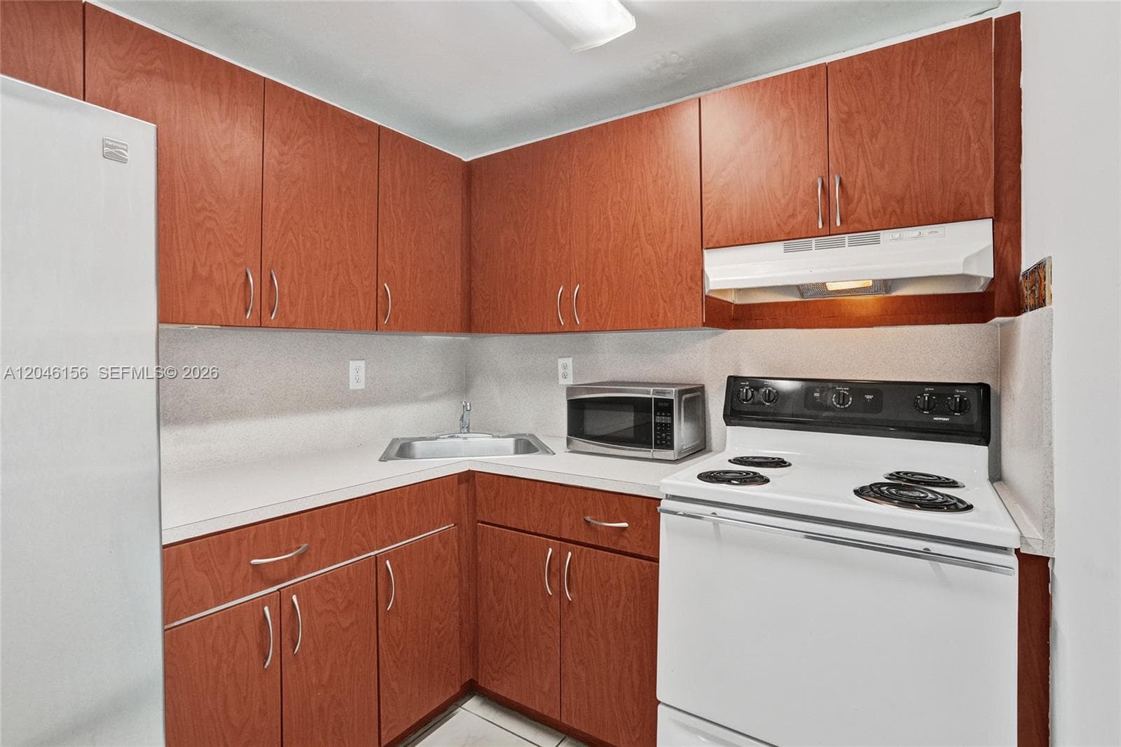 606 W 81st St # 323, Hialeah FL 33014 photo 5