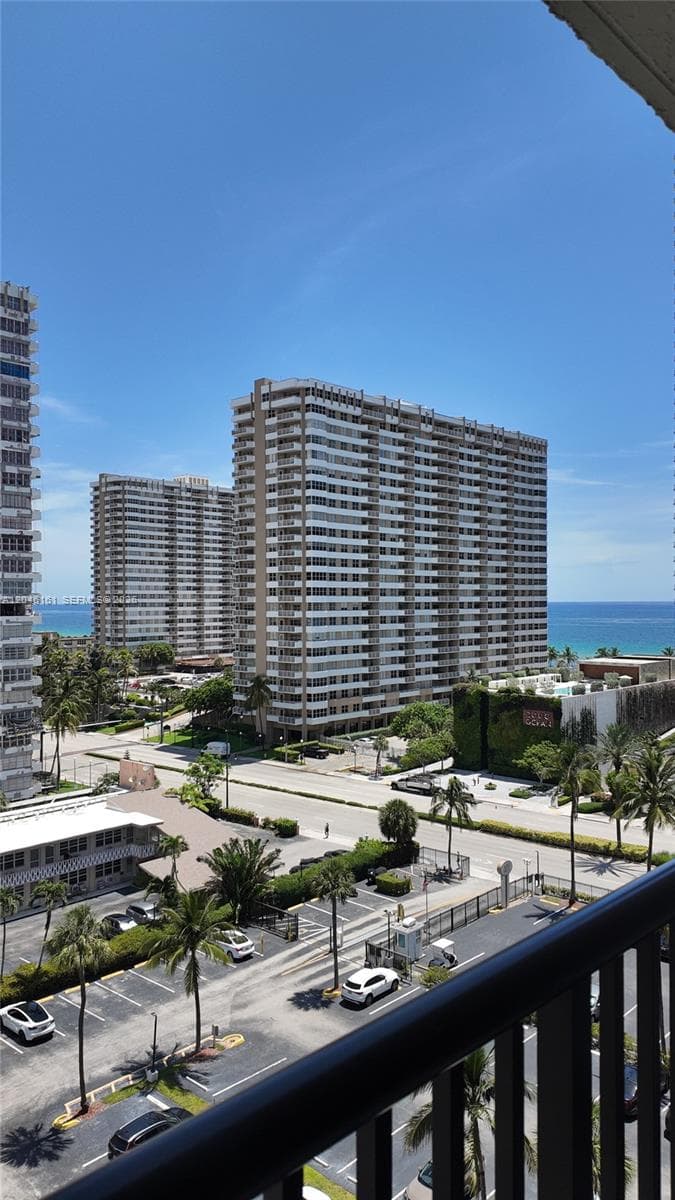 2049 S Ocean Dr # 1004, Hallandale Beach FL 33009
