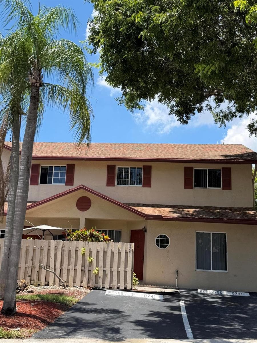 9741 NW 37th Street, Sunrise FL 33351 photo 2