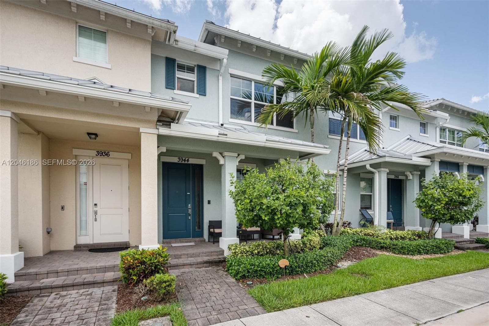 3944 Poinciana Ln, Hollywood FL 33021 photo 2