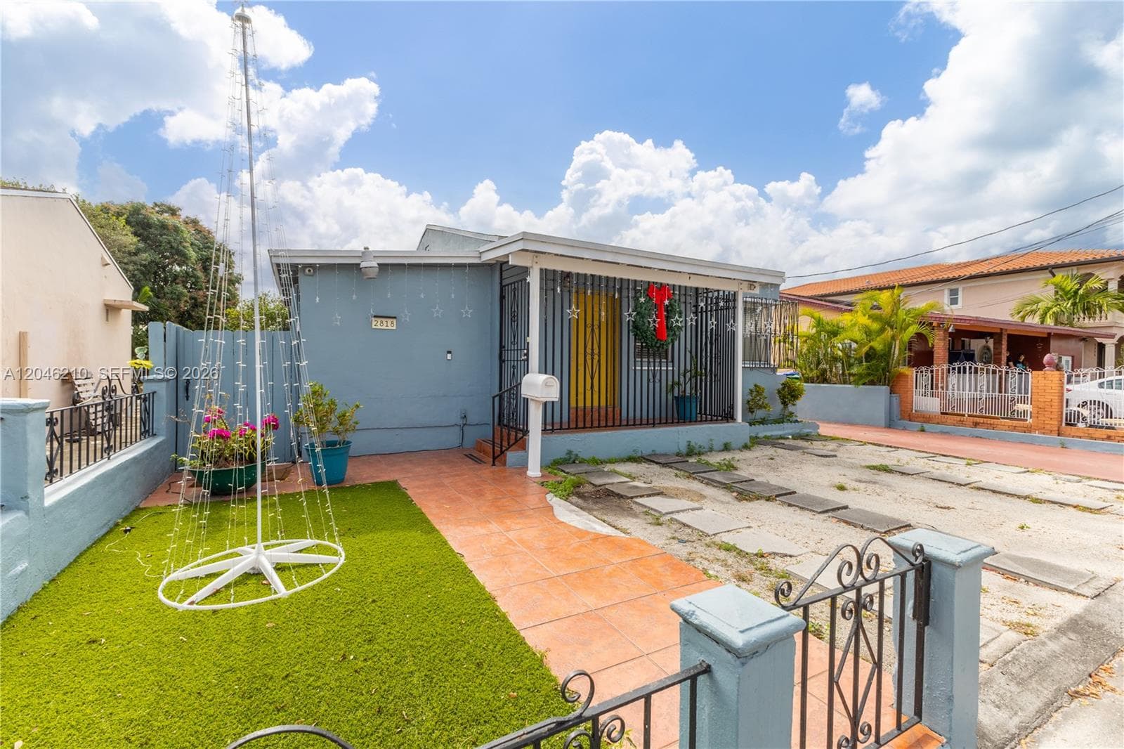 2818 SW 2nd St, Miami FL 33135 photo 3