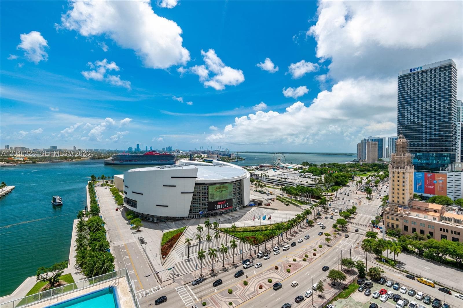 888 Biscayne Blvd # 2002, Miami FL 33132