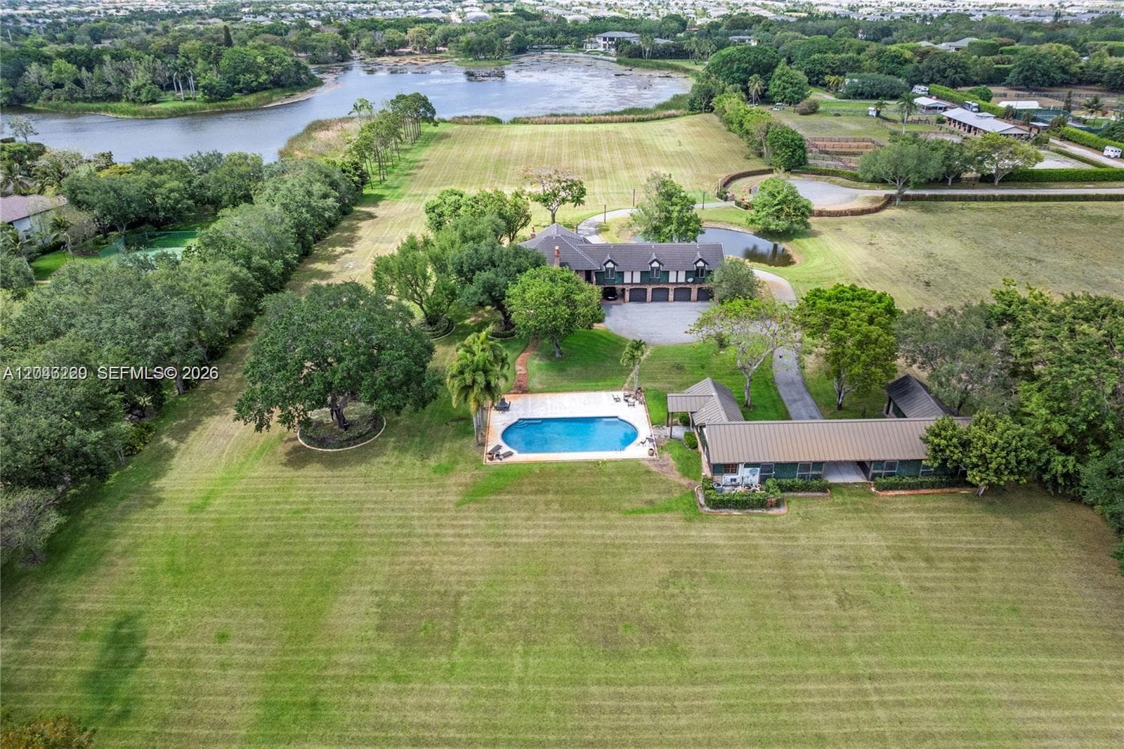 8705 Surrey Ln, Boca Raton FL 33496