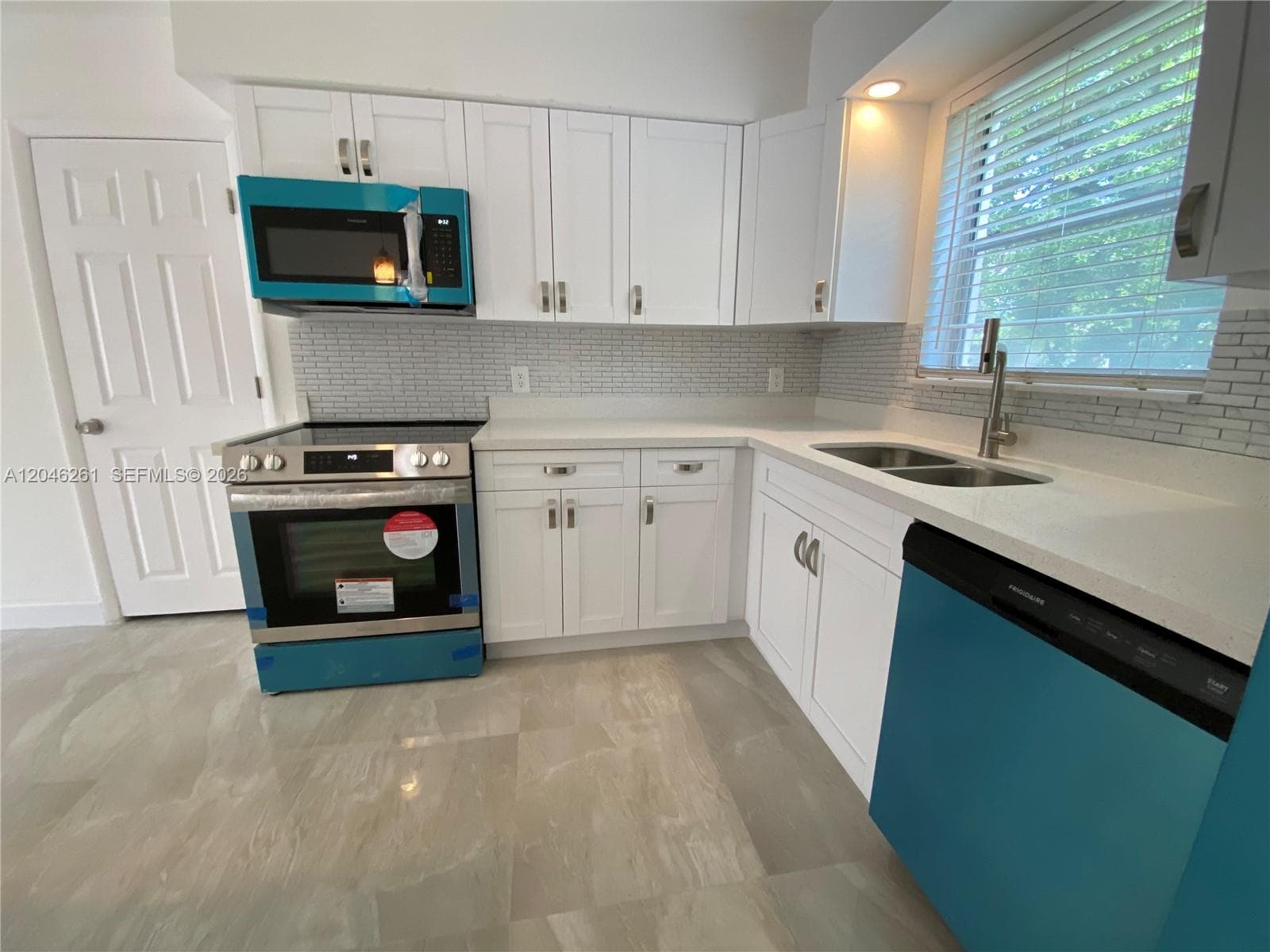 601 SE 5th Ct # 208, Fort Lauderdale FL 33301 photo 2