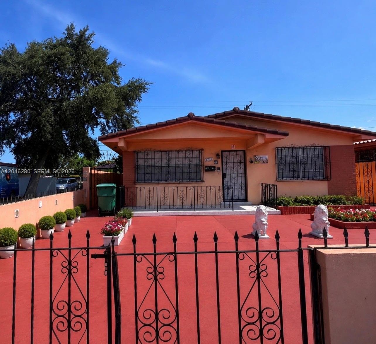 6702 SW 25th Ter, Miami FL 33155