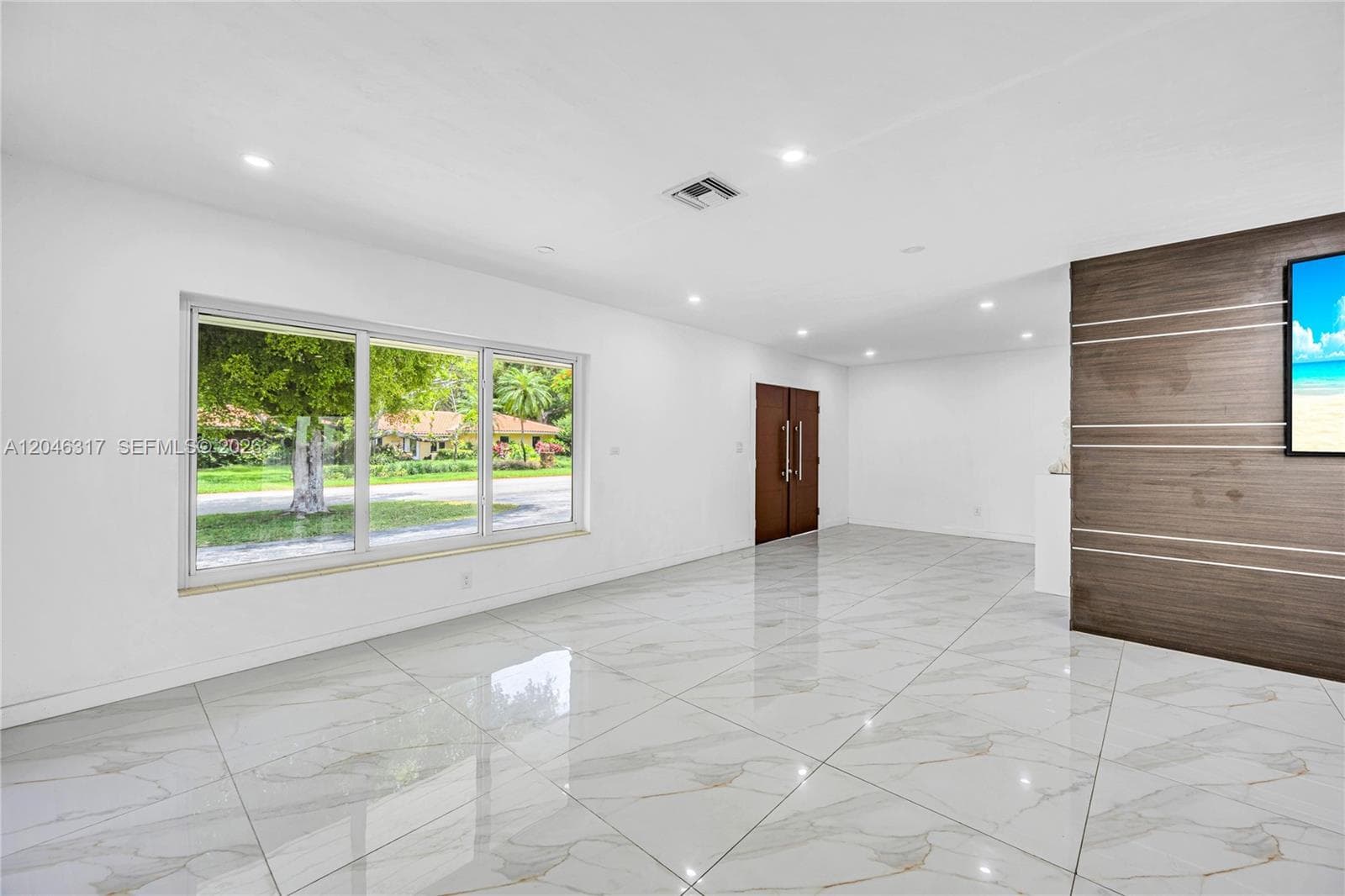 12525 SW 68th Ct, Pinecrest FL 33156 photo 3