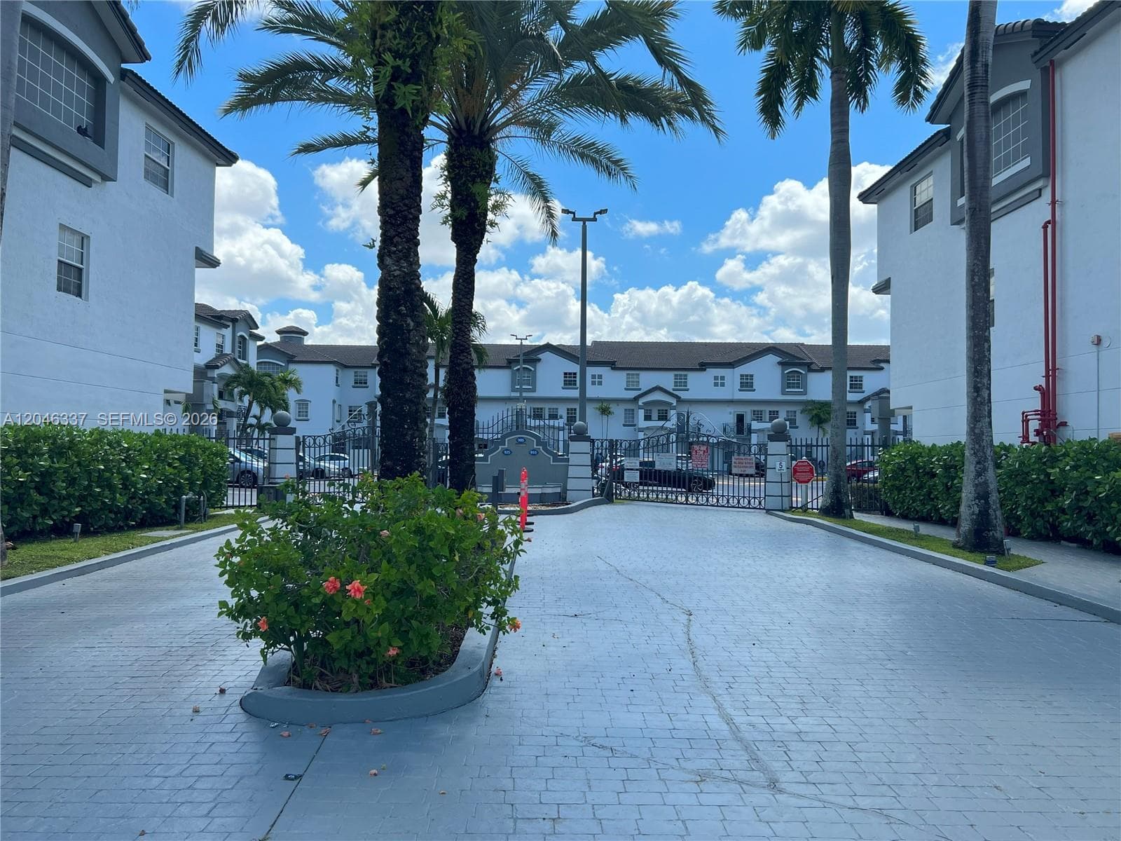 925 NW 82nd Ave # 116-A, Miami, FL 33126 photo 2