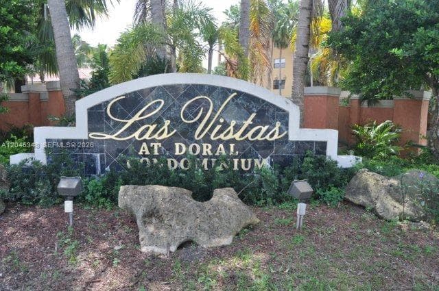 8290 Lake Dr # 422, Doral FL 33166