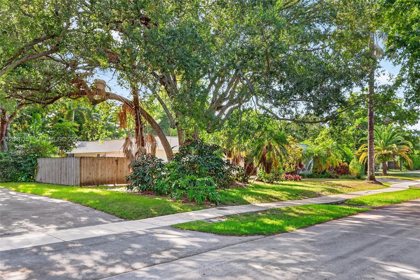 15200 SW 81st Ave, Palmetto Bay FL 33157 photo 3