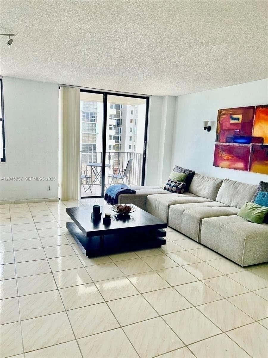 18151 NE 31st Ct # 1704, Aventura FL 33160 photo 2