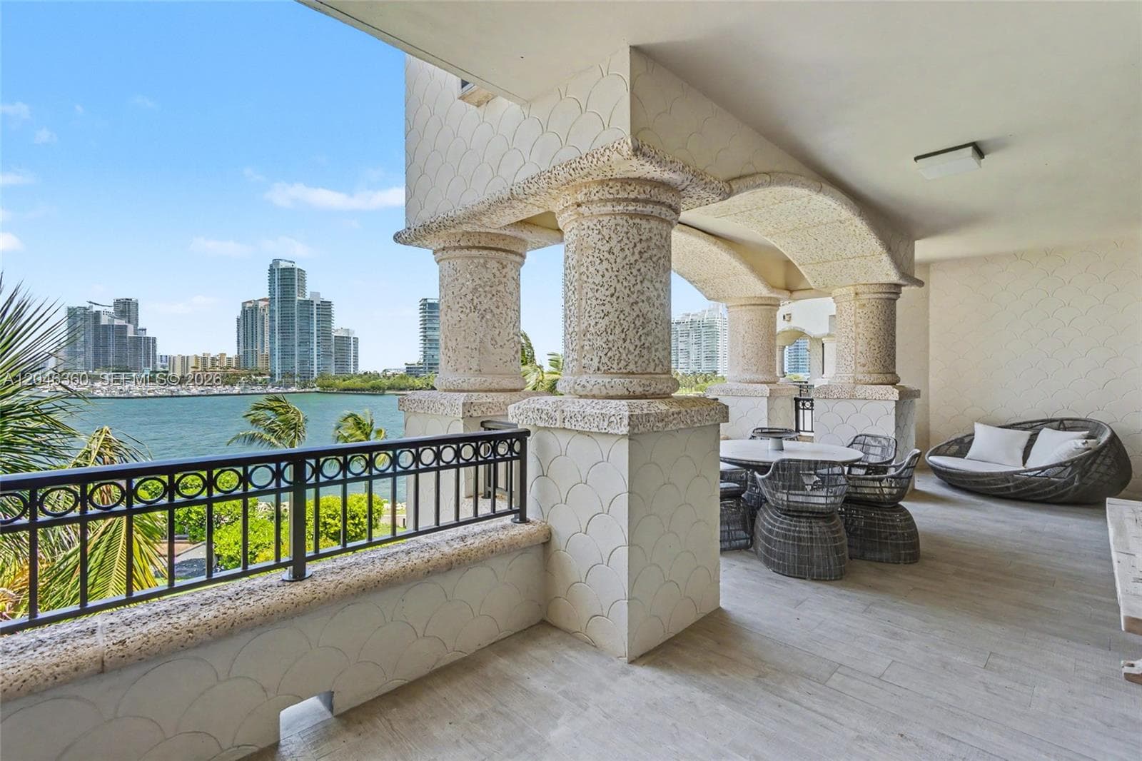 7042 Fisher Island Dr # 7042, Miami Beach FL 33109
