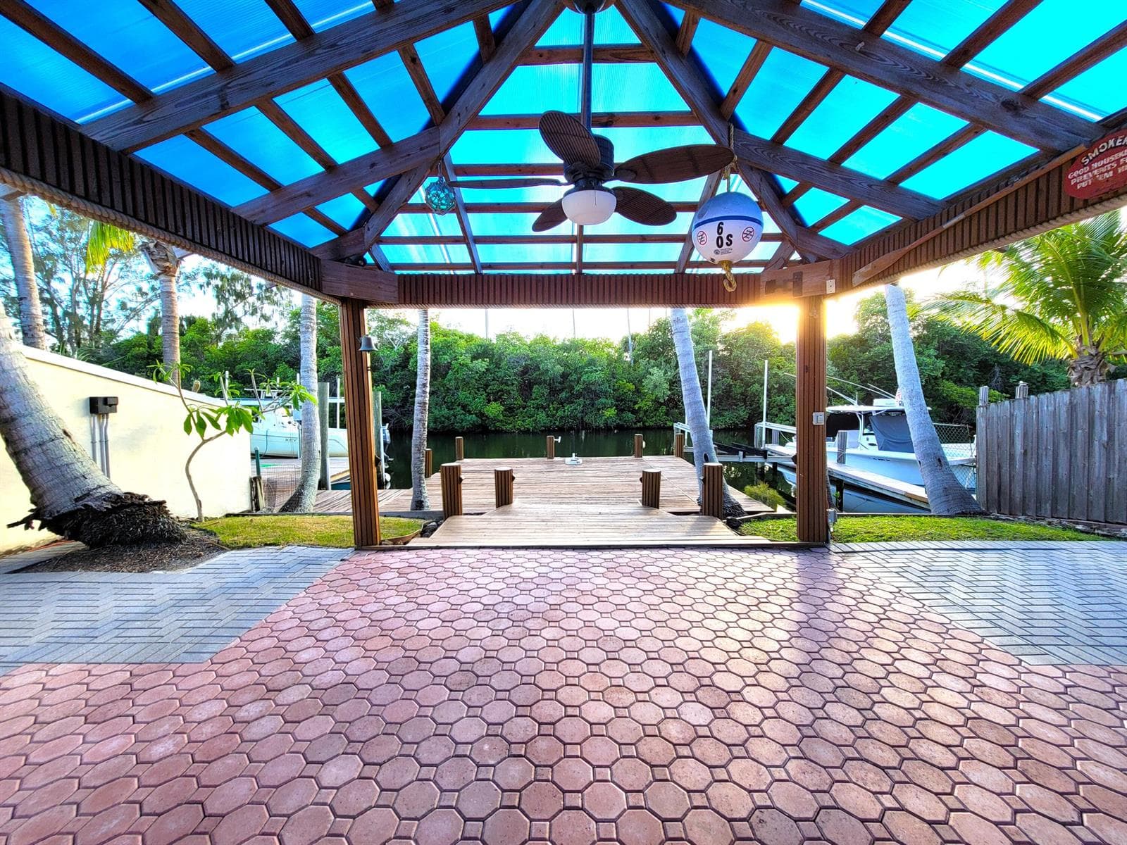 1903 Robalo Drive, Vero Beach FL 32960 photo 2