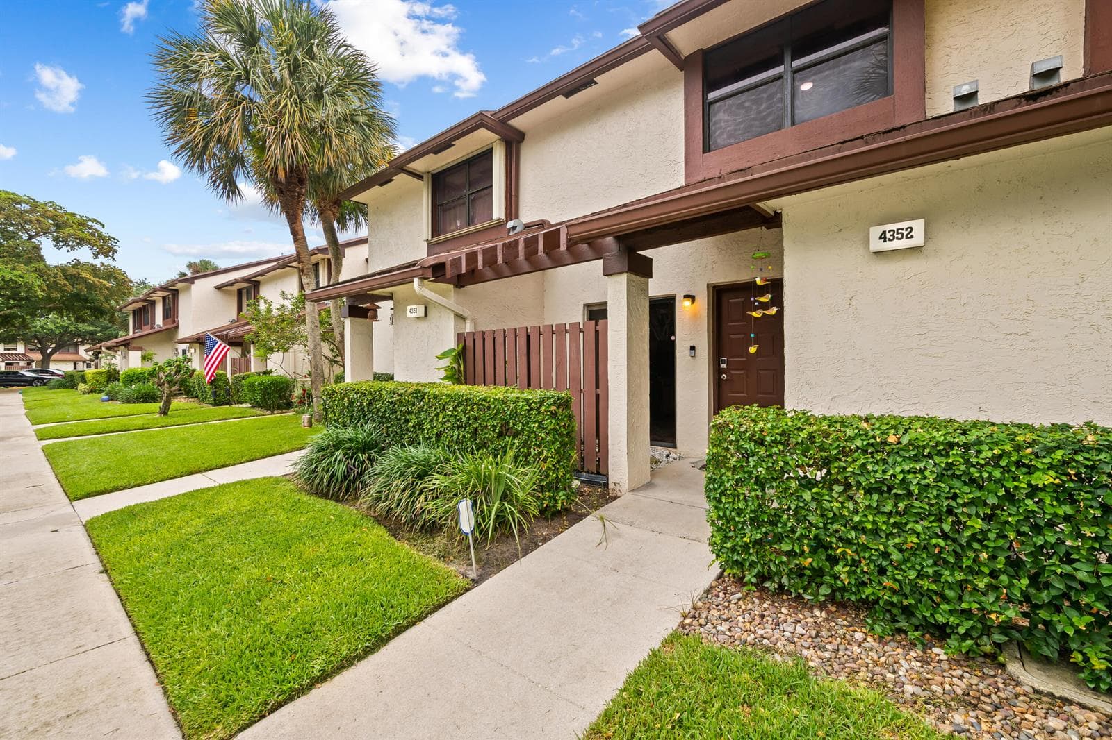 4352 Carambola Circle N, Coconut Creek FL 33066 photo 2