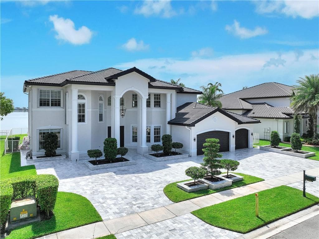 4707 SW 195th Terrace, Miramar FL 33029 photo 2
