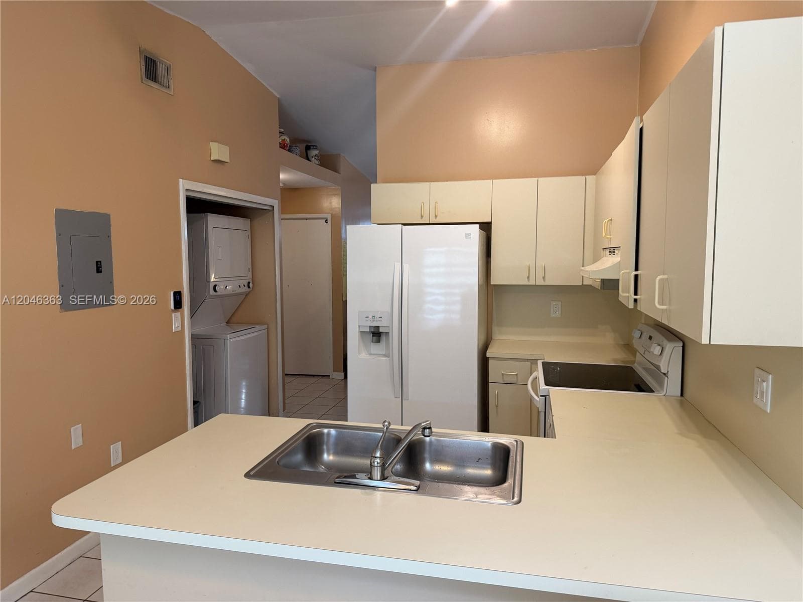 6718 NW 166th Ter # 301, Miami Lakes FL 33014 photo 5