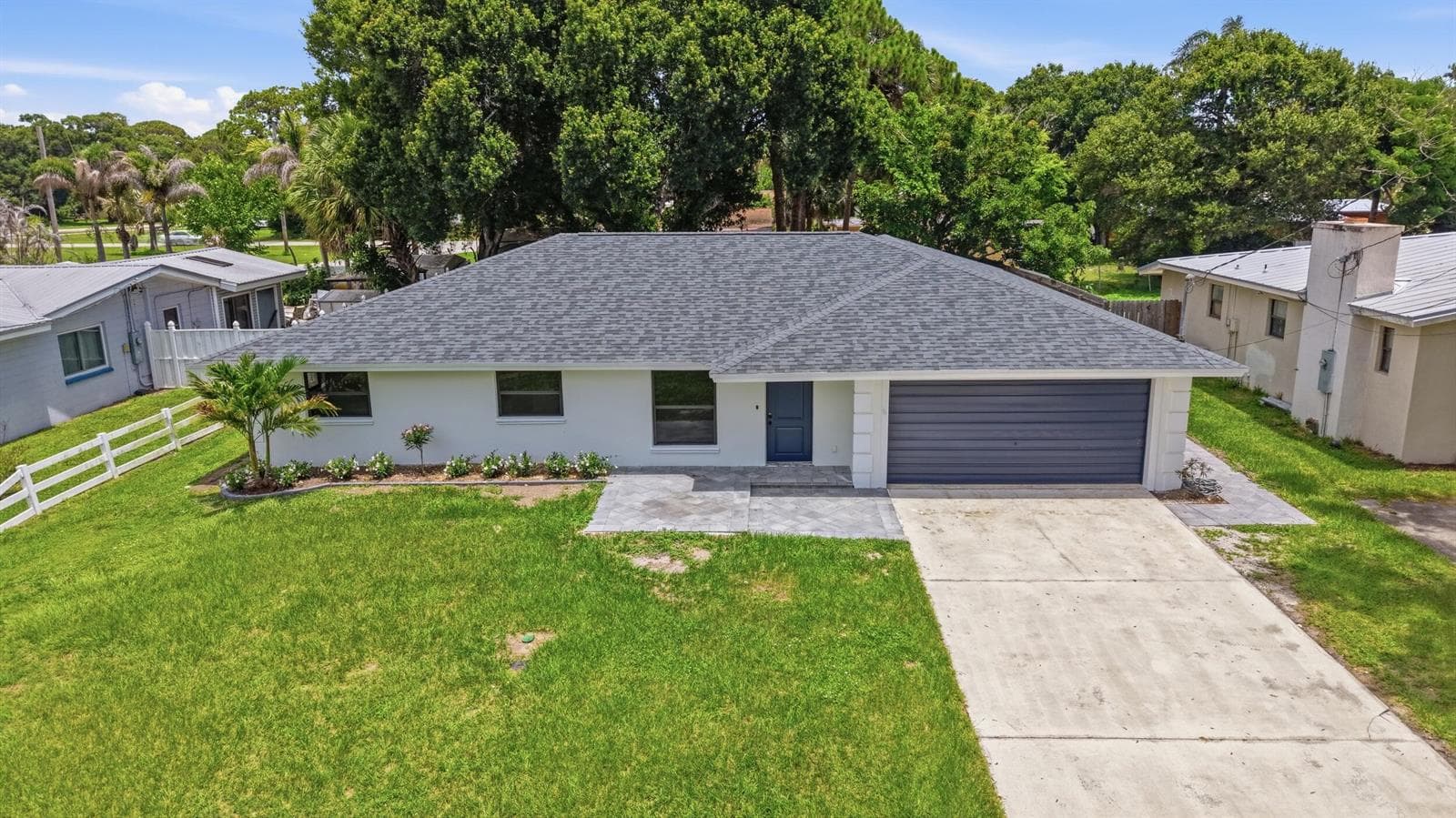 1124 Club Drive, Fort Pierce FL 34982 photo 3
