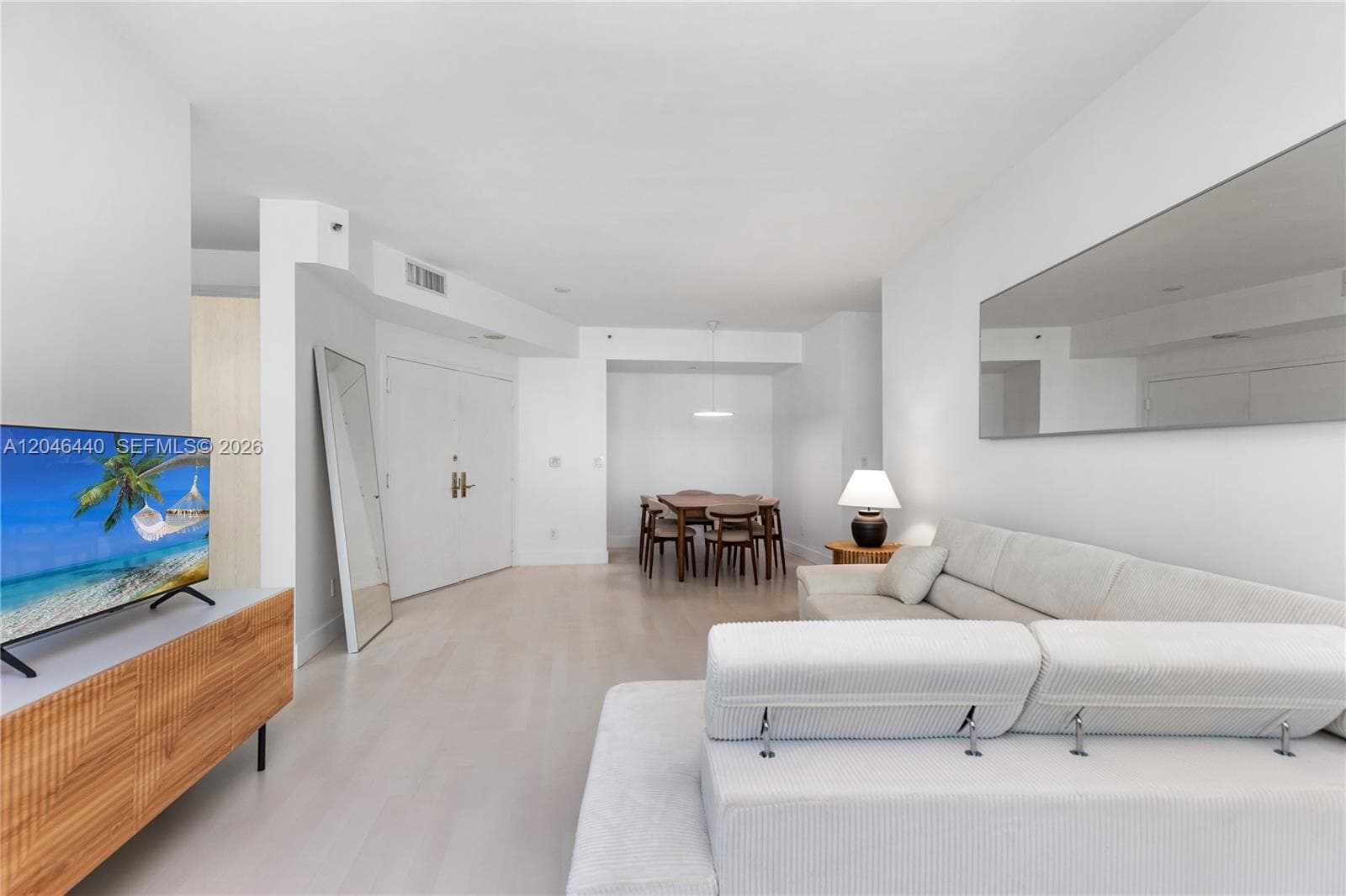 300 S Pointe Dr # 907, Miami Beach FL 33139 photo 5