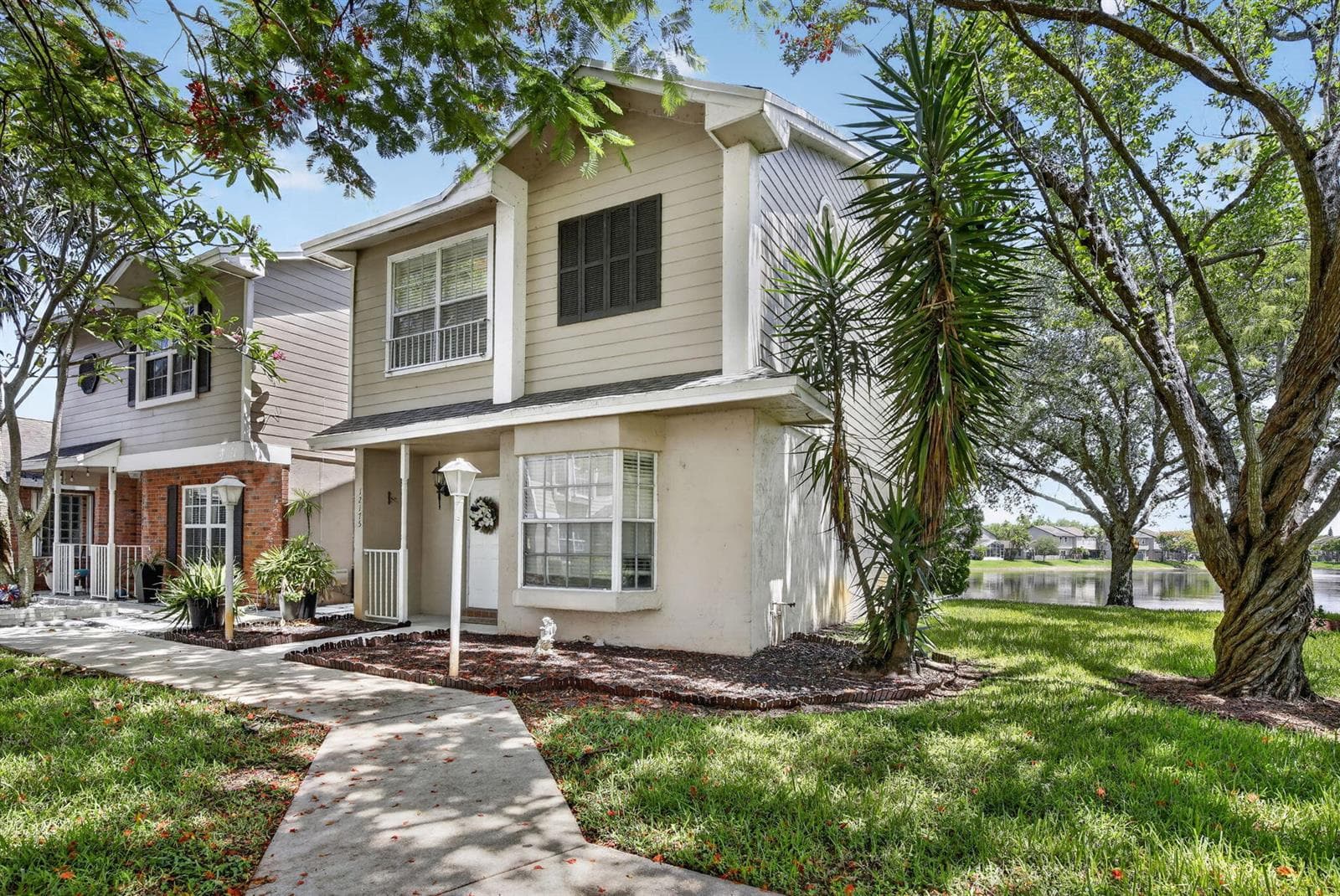 12175 NW 36th Place, Sunrise FL 33323 photo 2