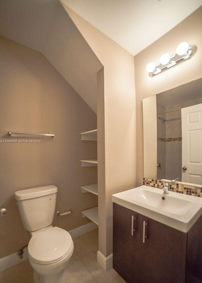 1752 NW 1st St # 1, Miami, FL 33125 photo 4