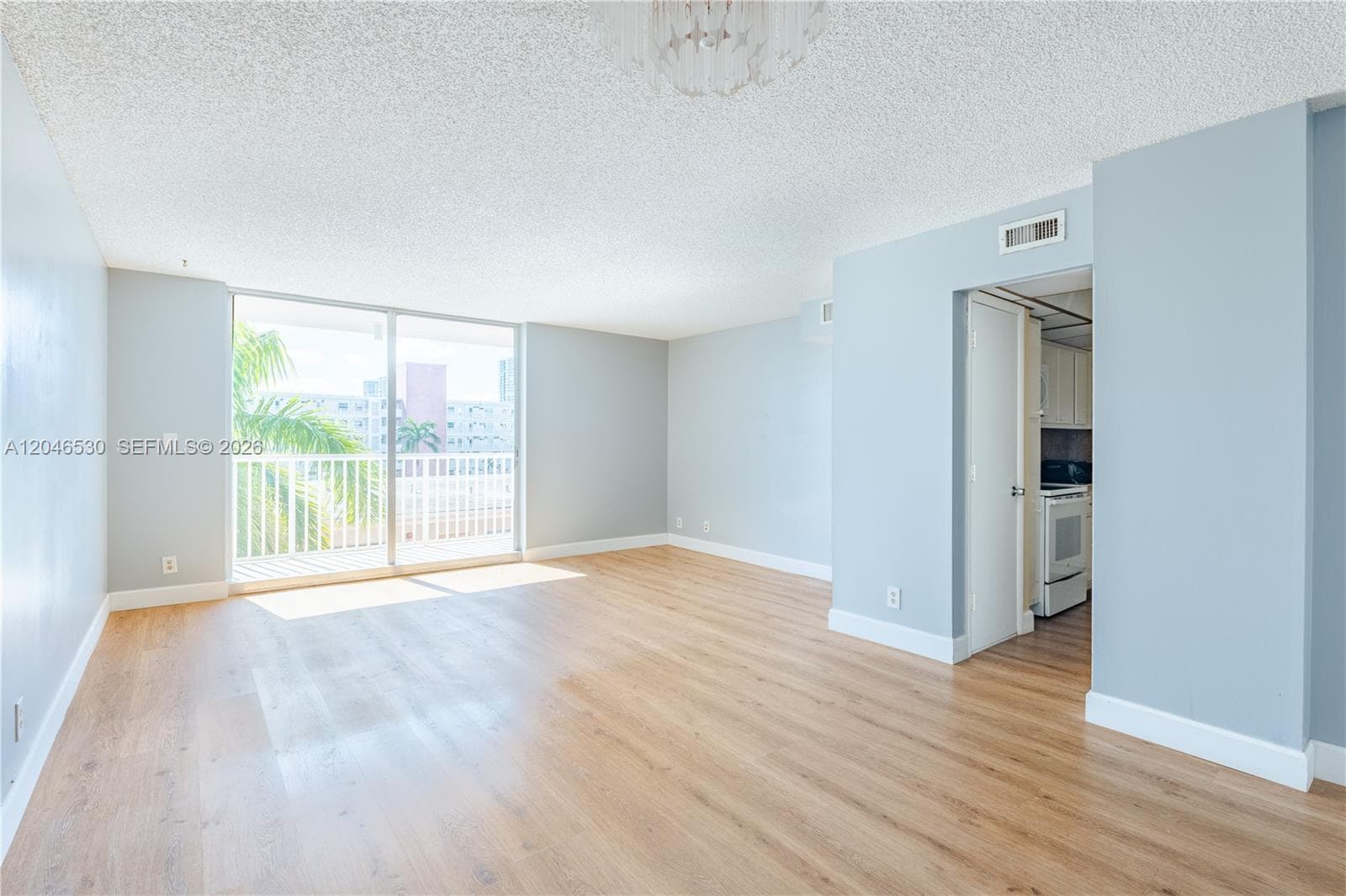 3161 S Ocean Dr # 407, Hallandale Beach FL 33009