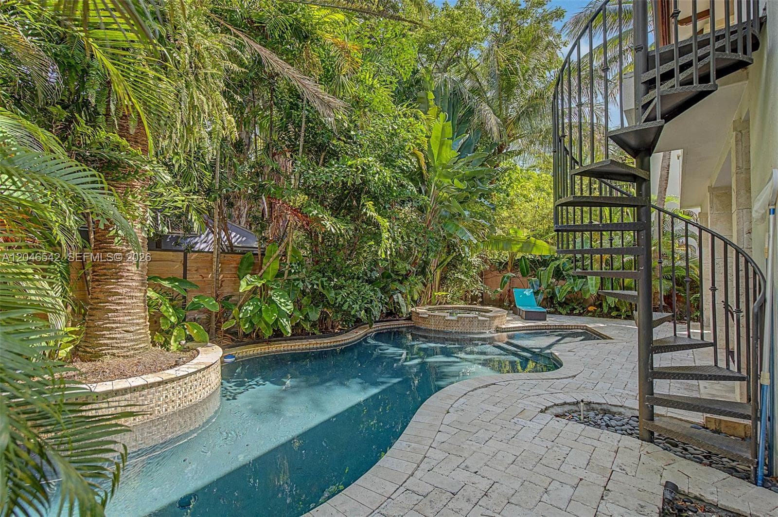 2561 Trapp Ave, Miami, FL 33133 photo 3