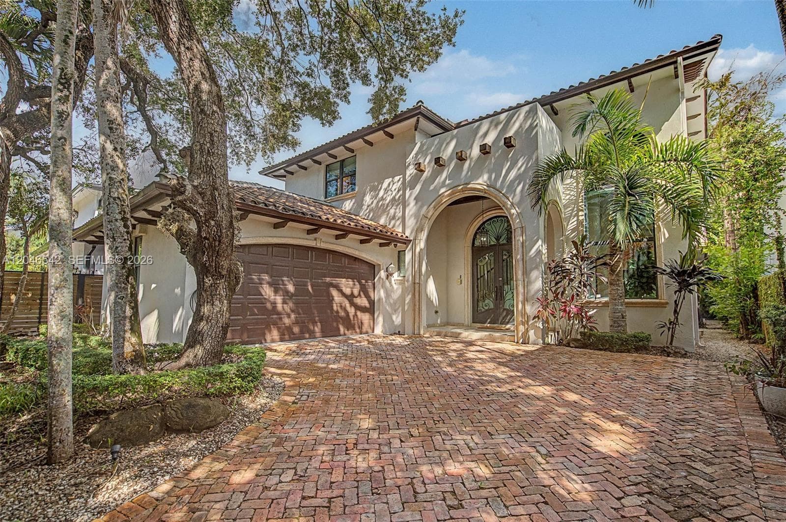 2561 Trapp Ave, Miami FL 33133