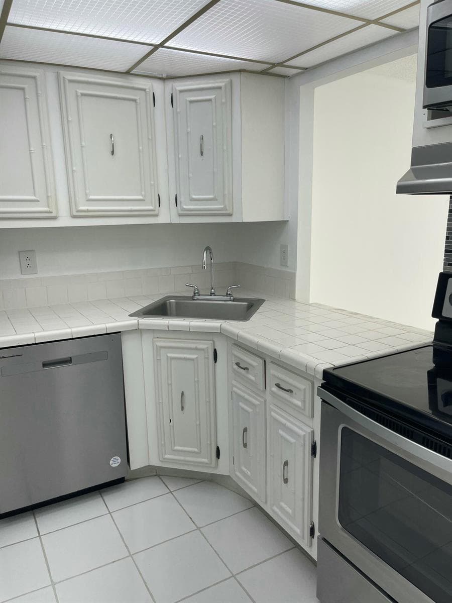 801 Three Island Boulevard # 306, FL 33009 photo 3