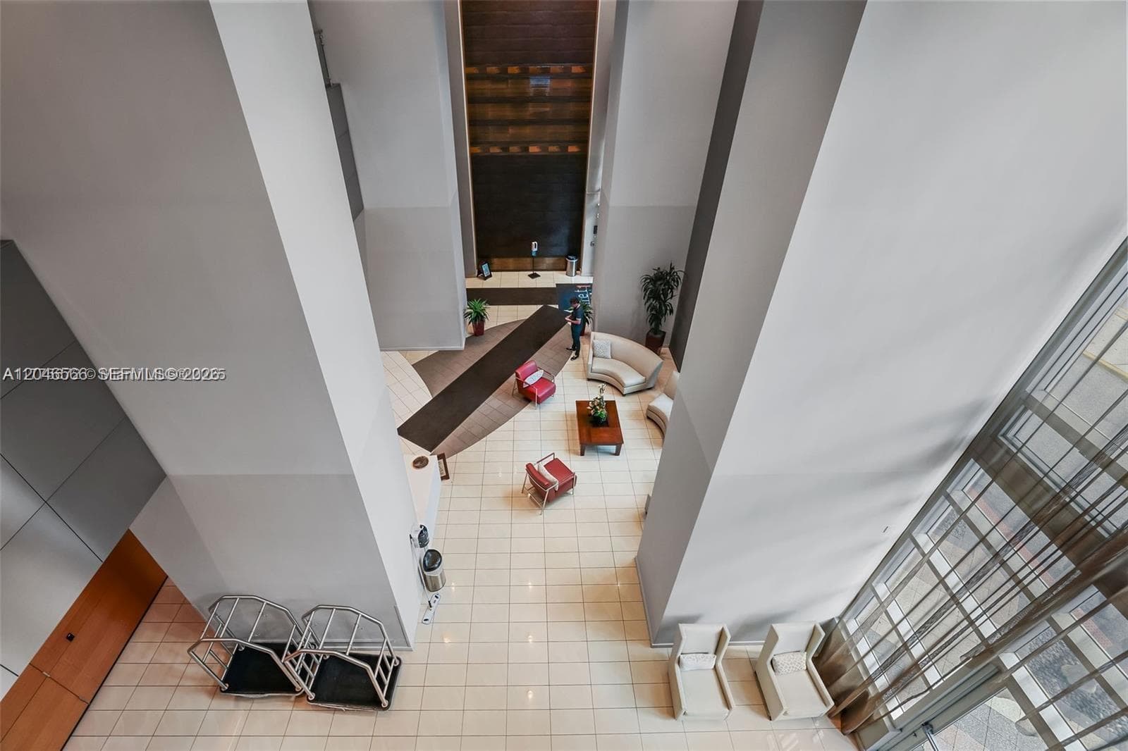 300 S Biscayne Blvd # T-2603, Miami FL 33131 photo 4