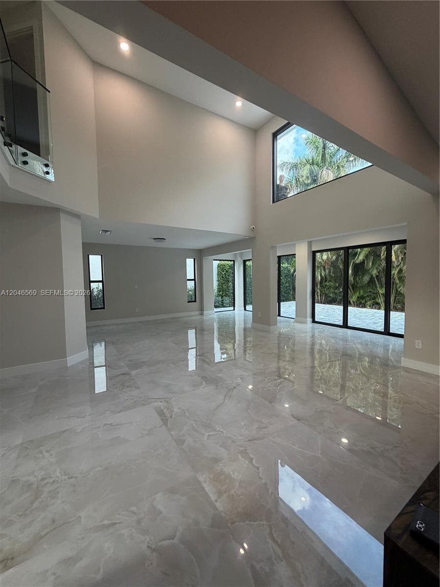 4499 NW 93rd Doral Ct, Doral FL 33178 photo 2