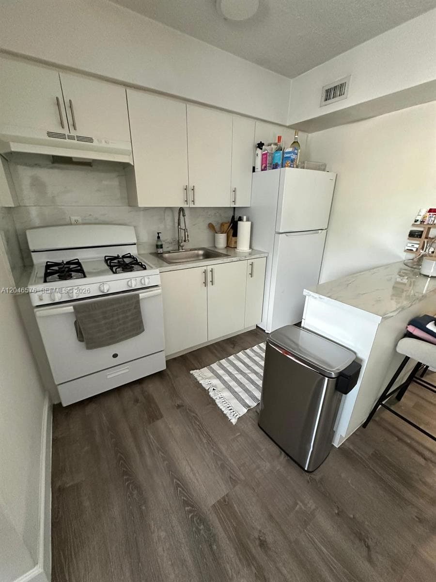 6805 SW 88th St # 8, Pinecrest FL 33156