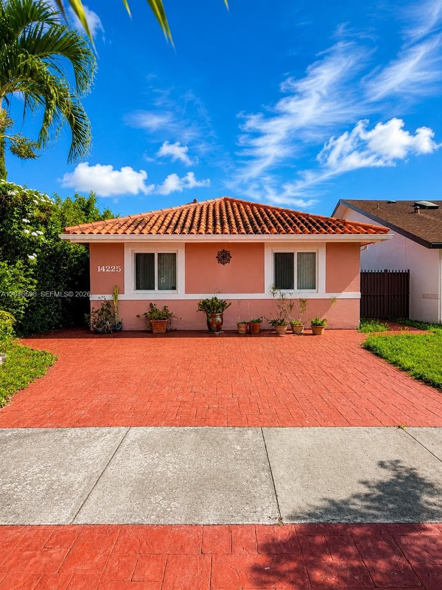14225 SW 55th St, Miami FL 33175