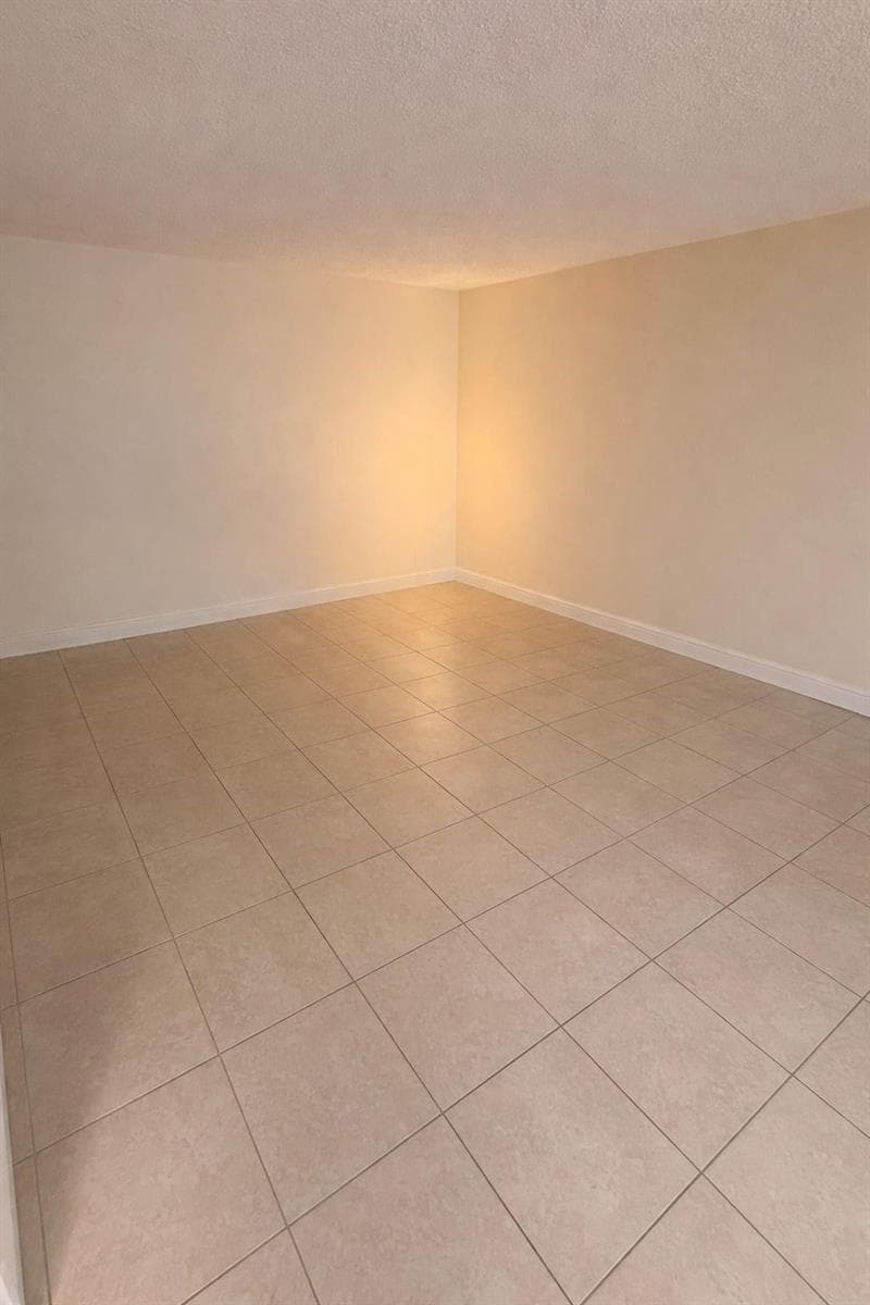 7910 Taft Street # 109, Pembroke Pines FL 33024 photo 4