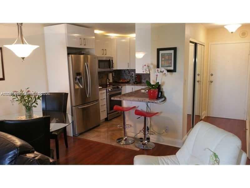 900 NE 18th Ave # 505, Fort Lauderdale FL 33304 photo 2