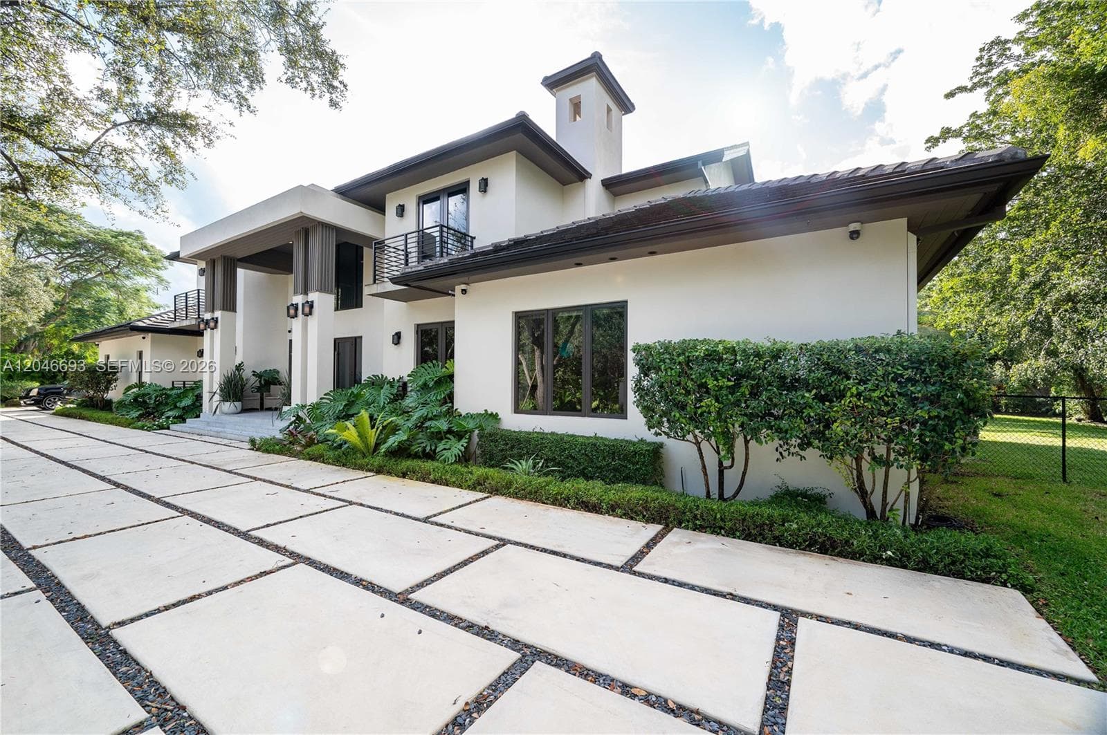 11200 SW 60th Ave, Pinecrest FL 33156 photo 2