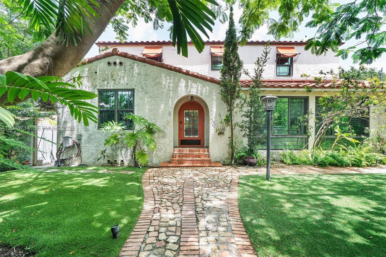 8276 E Dixie Hwy, Miami FL 33138