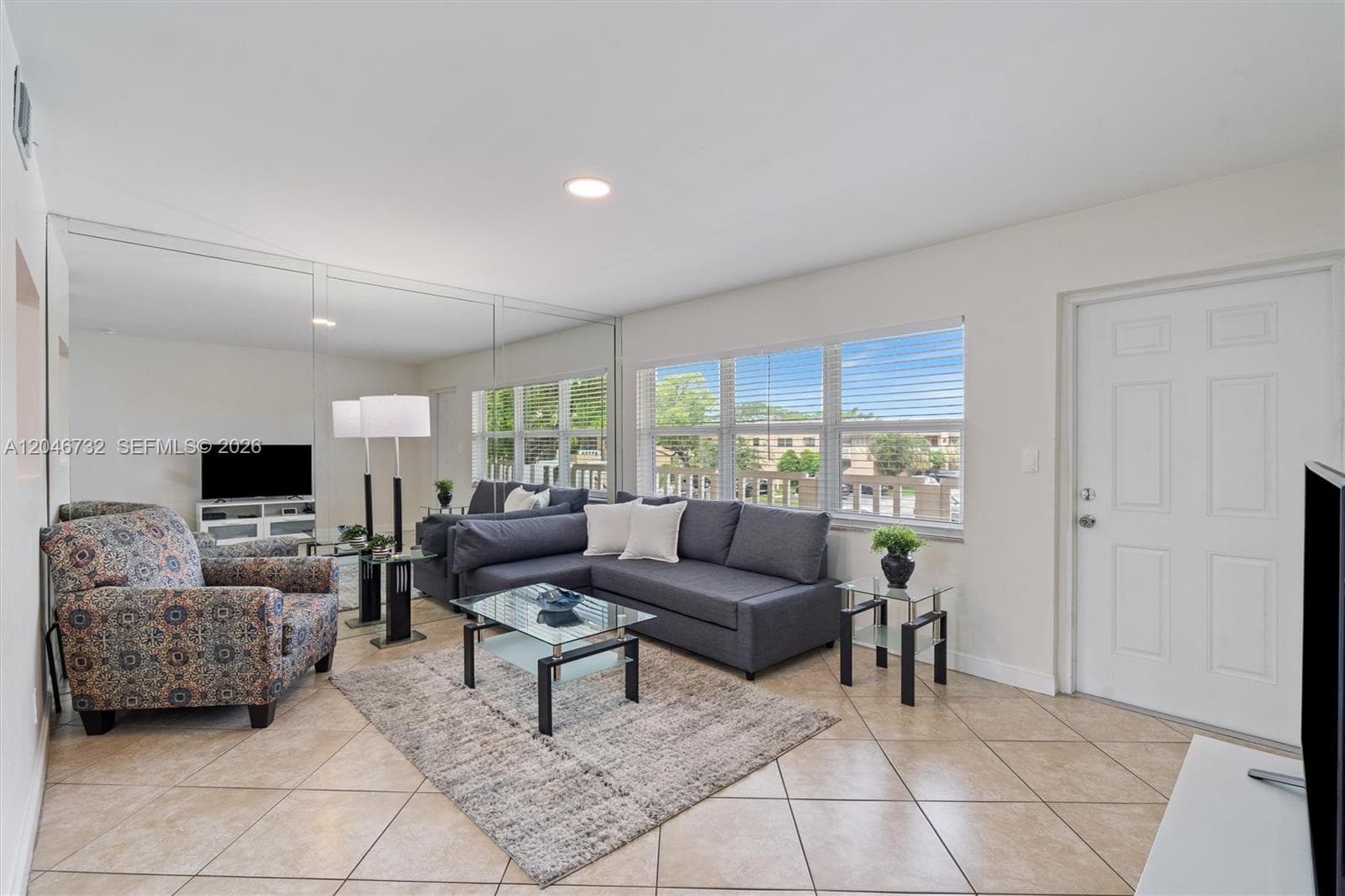 9101 Sunrise Lakes Blvd # 202, Sunrise FL 33322