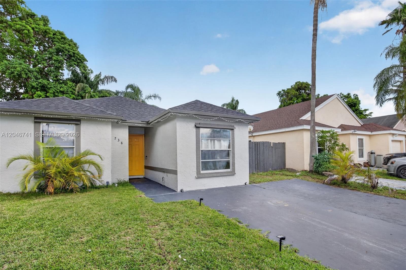 738 SW 7th Ter, Florida City FL 33034 photo 3