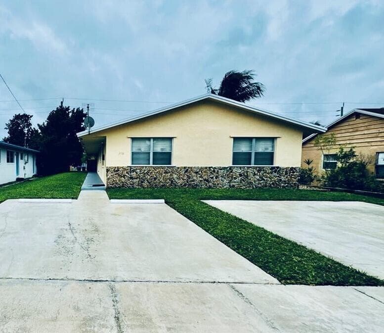 2314 Harding Street # A, Hollywood FL 33020